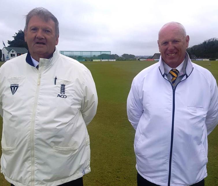 Umpires - Chris Stapleton and Steve Williams